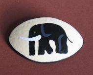 Brosche Strau�eneischale